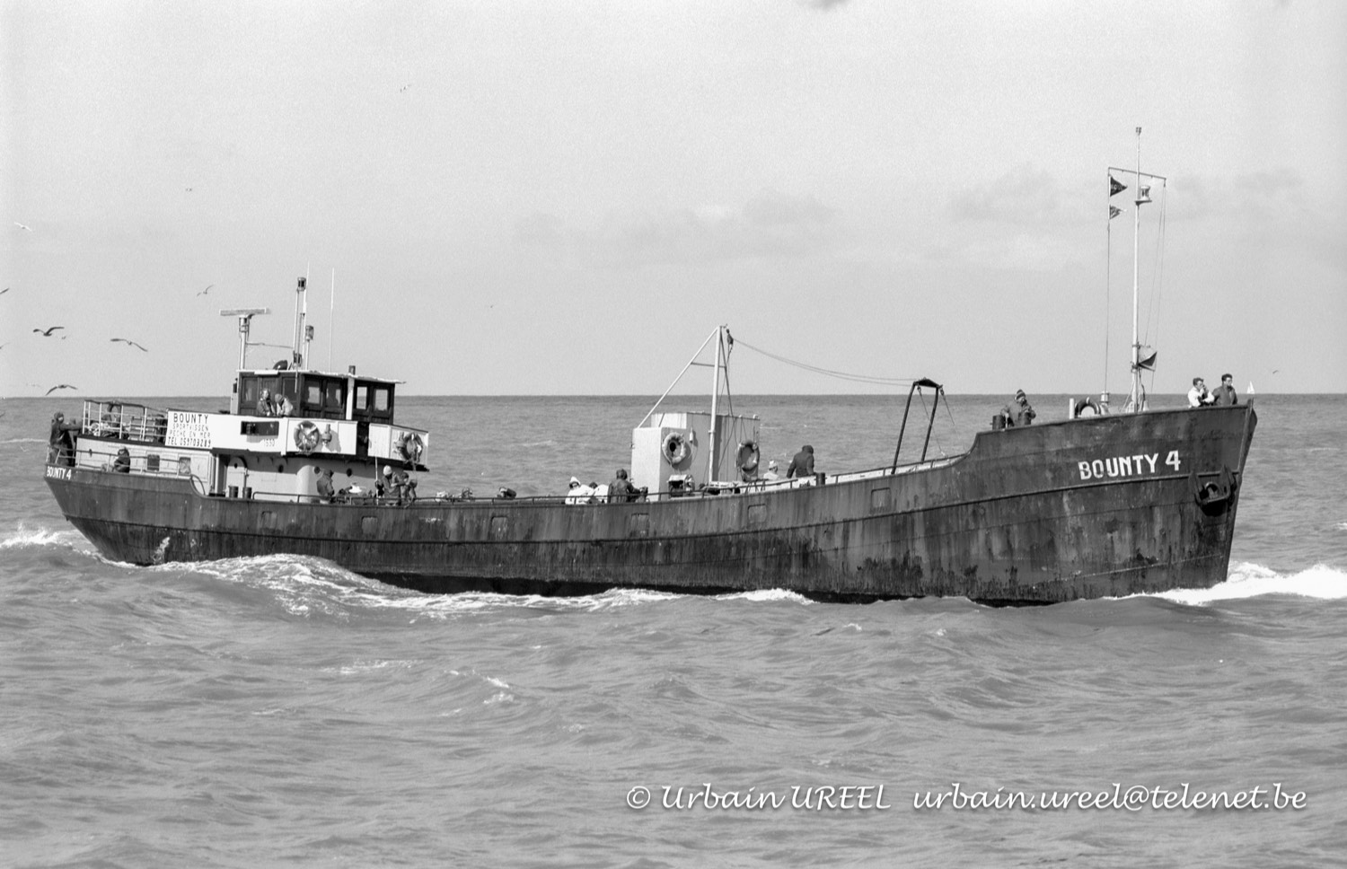 BOUNTY 4 (°1932) 4 JAN 1977