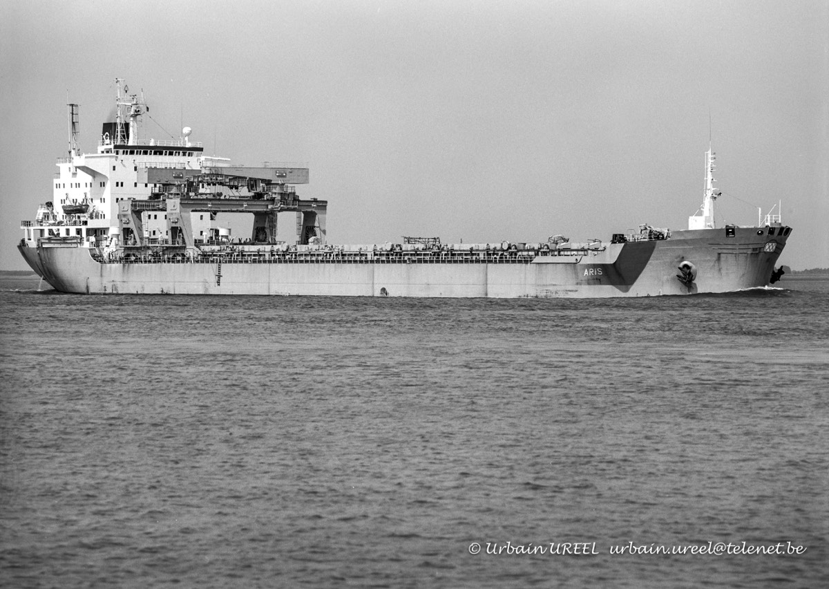 ARIS (°1986) 3 AUG 1998