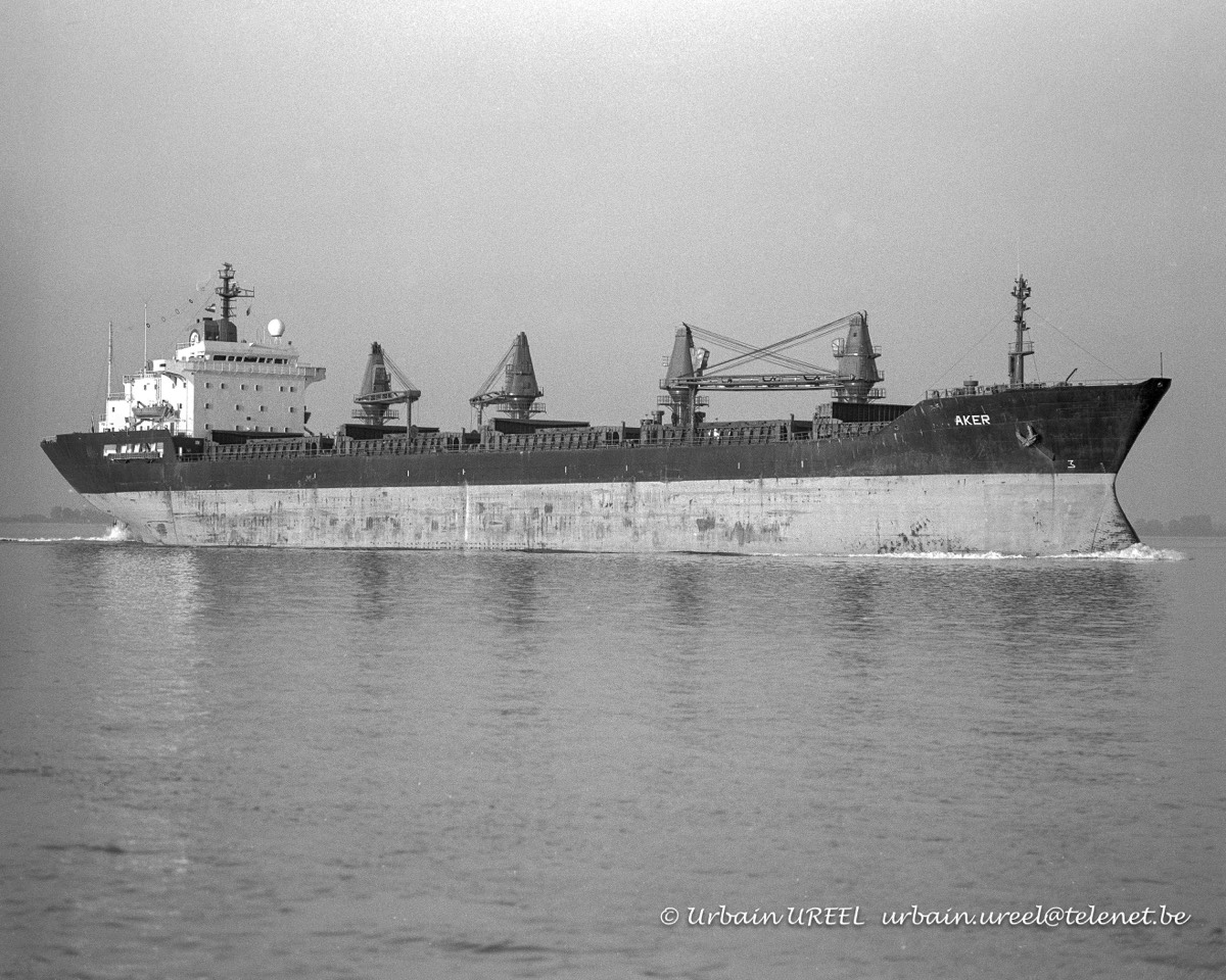 AKER (°1983) 9 OCT 1995