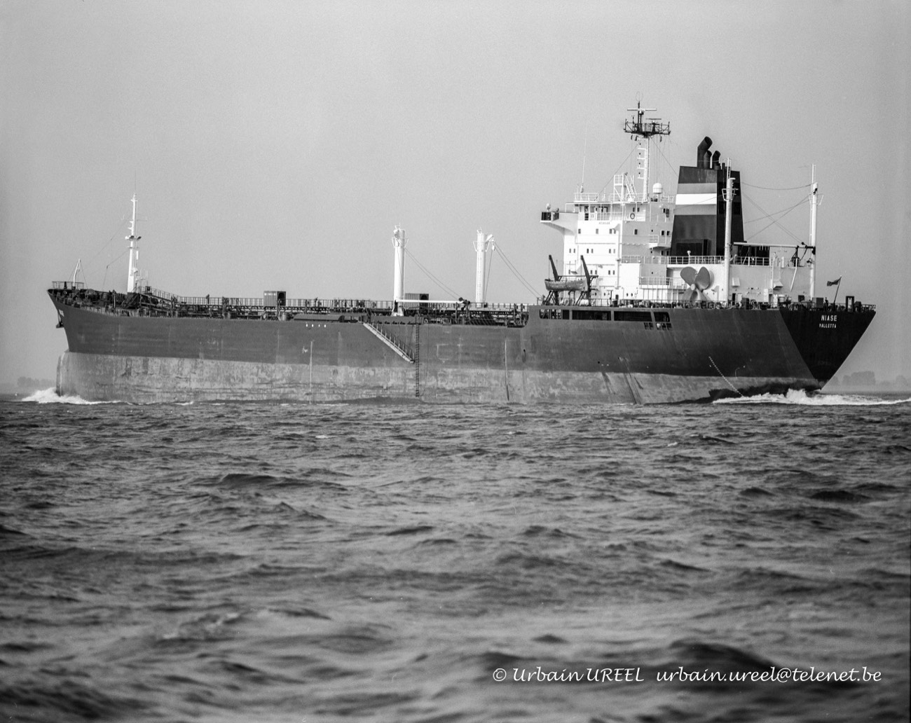 NIASE (°1976) 22 SEP 1998