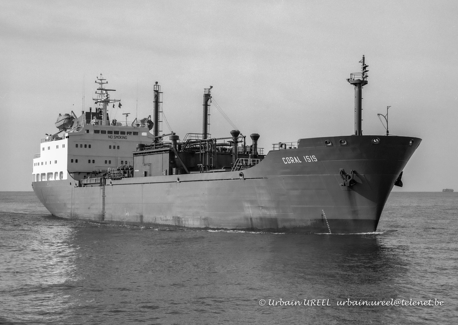 CORAL ISIS (°1982) 9 OCT 2005