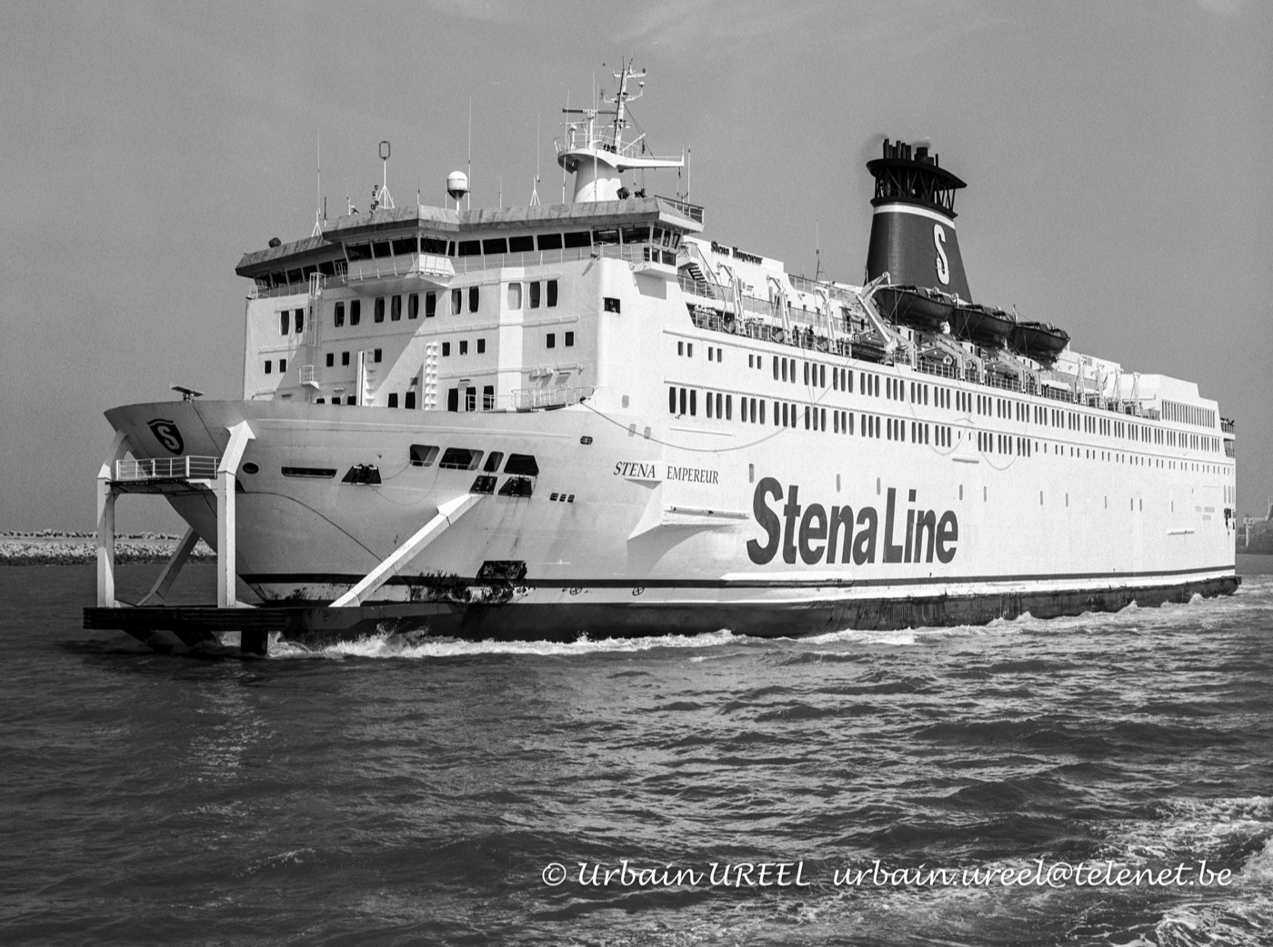 STENA EMPEREUR (°1983)  12 JUL 1997